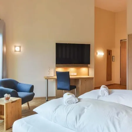 & Golfrestaurant Gut Wissmannshof Staufenberg (Lower-Saxony)